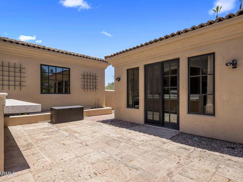 20d9b13cfee38780015696215aed385f-uncropped_scaled_within_1536_1152